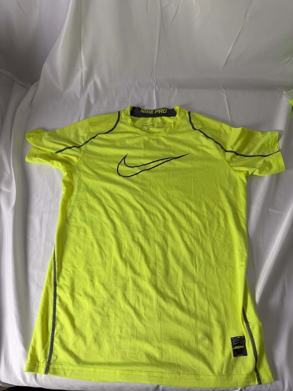 Used Lime Green Nike Dri Fit Shirt - NIKE Size XL Green Polyester Crew Neck Dri